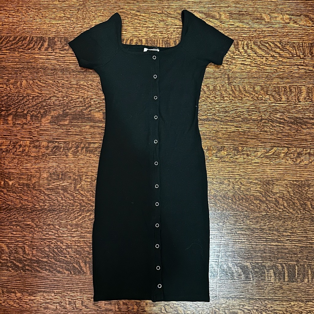 Elegant Black Ribbed Button-Up Mini Dress